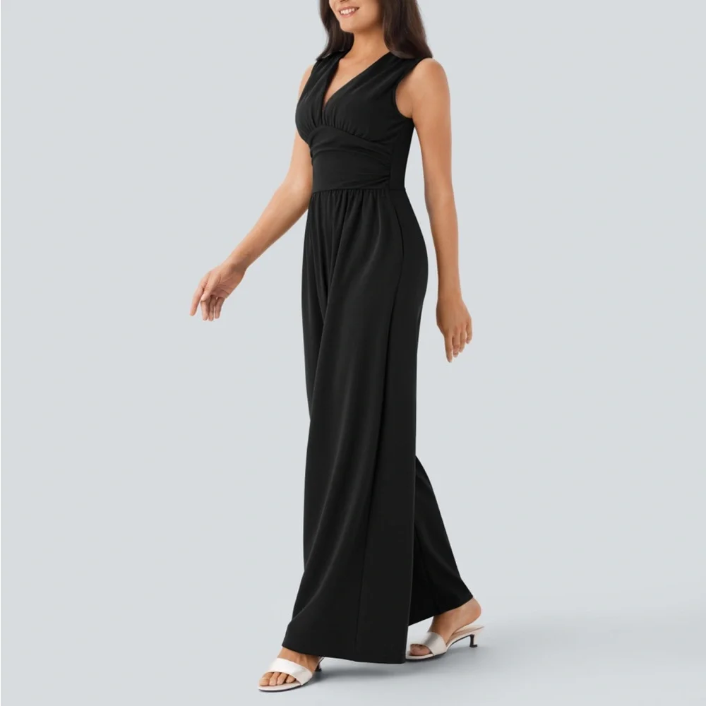 Halara Black SculptKnit V Neck Sleeveless Ruched
Pocket Jumpsuit, Easy Peezy - Picture 3 of 10